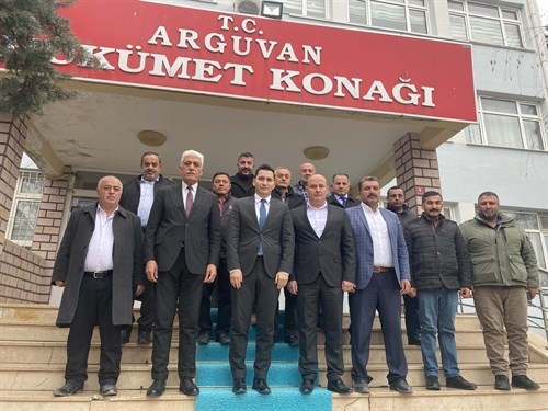 Türkiye Ziraat Odası Birliği Yönetim Kurulu Üyesi Başkanı Yunus KILIÇ ve beraberindeki heyet Kaymakamımız Sn. Adem KARATAŞ’ı ziyaret ettiler.